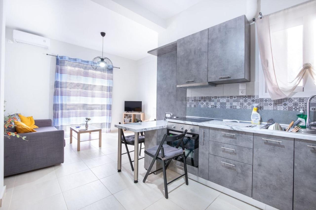 Bright Apartment In Piraeus Exterior photo